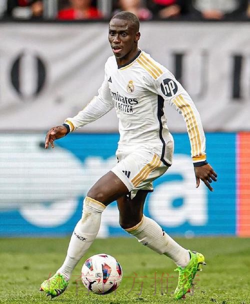 门迪在去年9月与皇马完成了续约 不过一直未官宣 门迪在去年9月与皇马完成了续约 不过一直未官宣